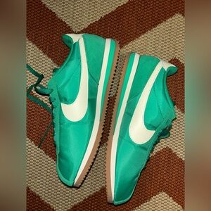 Nike Cortez- women’s size 9